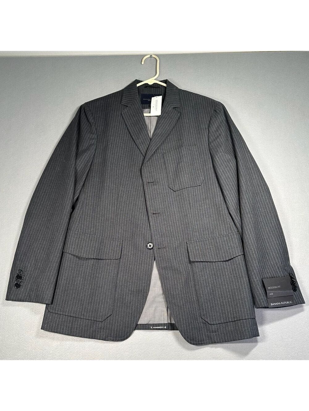 NWT Banana Republic Modern Fit 40R Gray Pinstripe Cotton Blazer Sport Coat Mens